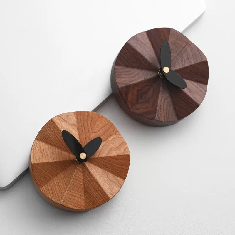 Nordic style clock